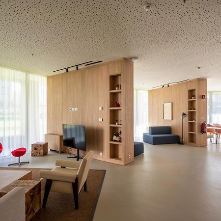 Micampus Porto Tower Student Residence ภายนอก รูปภาพ